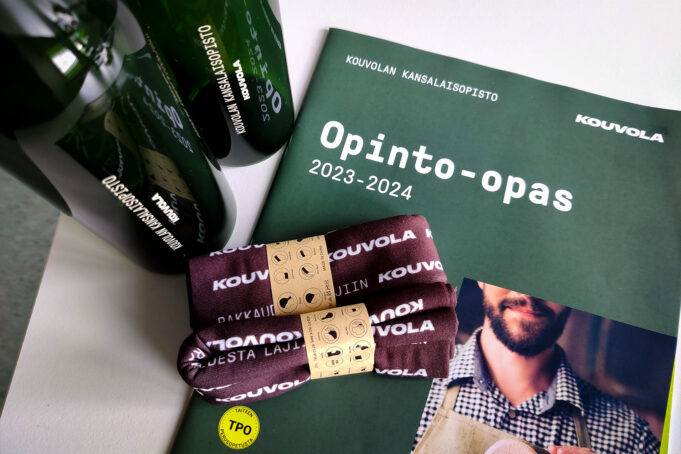 Kuvituskuva, palkinnot ja opinto-opas